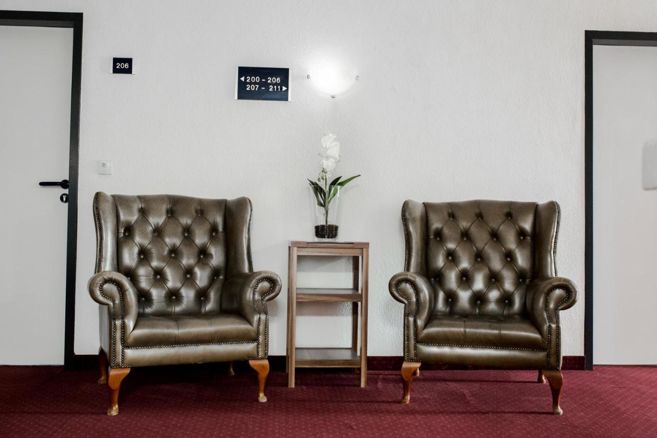 Bach Hotel พอร์ตา เวสต์ฟาลิคา ภายนอก รูปภาพ